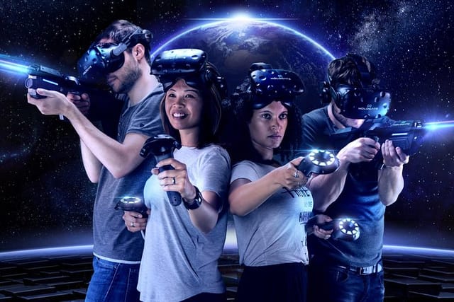 Up to 4 players at a time, Hologate VR at Thrillzone